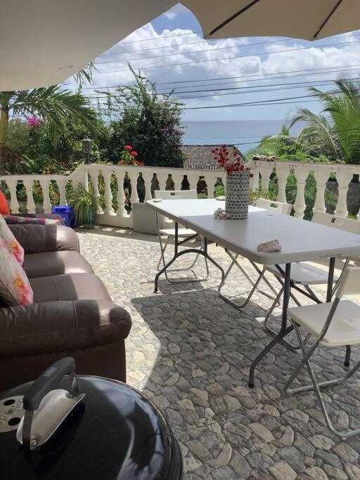Epea Ocean View Top Victoria Exterior foto